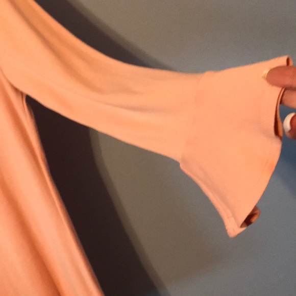 Cotton bell sleeve top - Picture 3 of 4